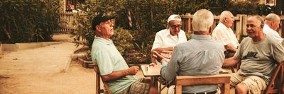 nyugdíjas, idősek, spanyolország