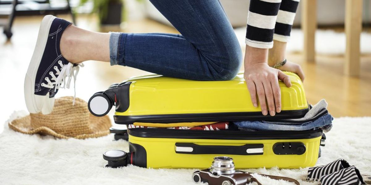 Így tudsz hatékonyan és helytakarékosan bepakolni a bőröndbe!