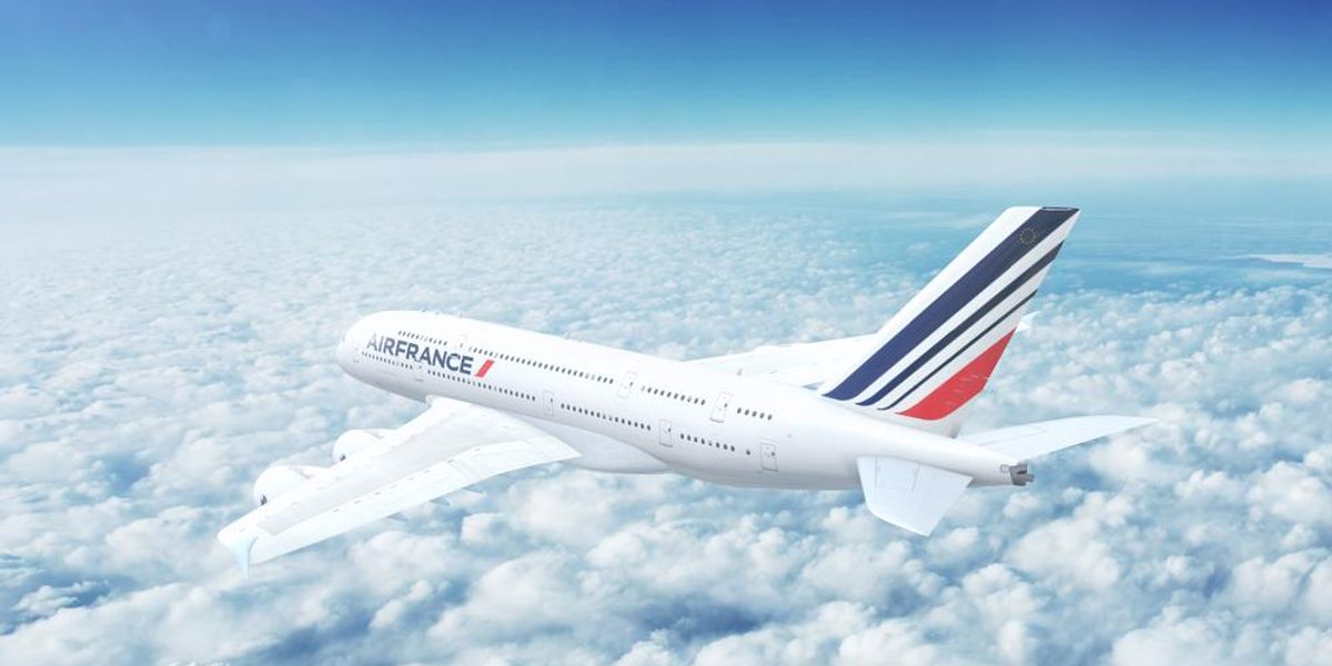 A franciák betiltják a rövid, belföldi repülőutakat