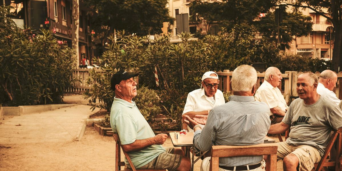 nyugdíjas, idősek, spanyolország