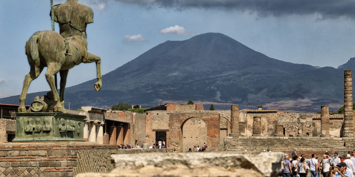 Ókori tárgyakat lopnak Pompeiből, majd átokra hivatkozva visszaviszik őket